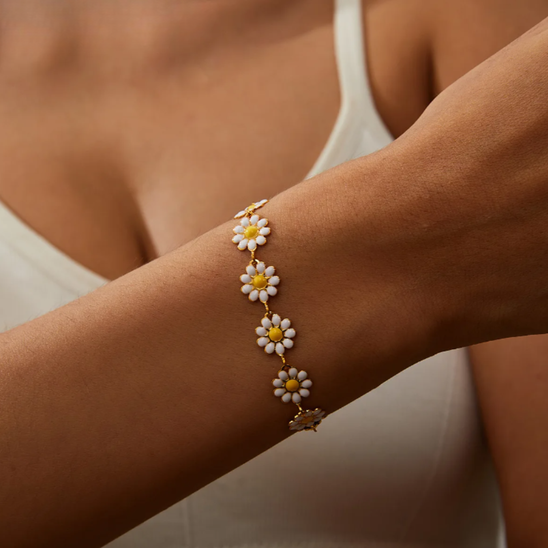 Bijoux délicats en forme de marguerite 